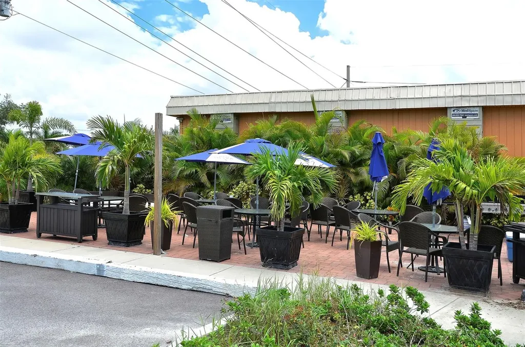1877 Toucan Way Sarasota FL 34232