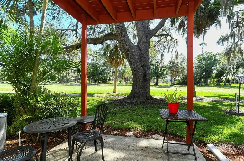 1877 Toucan Way Sarasota FL 34232