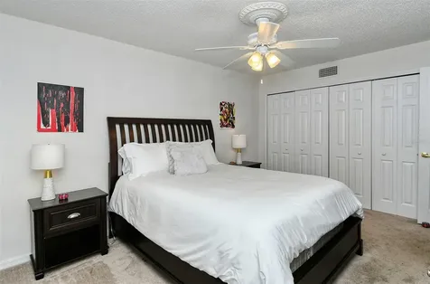 1877 Toucan Way Sarasota FL 34232