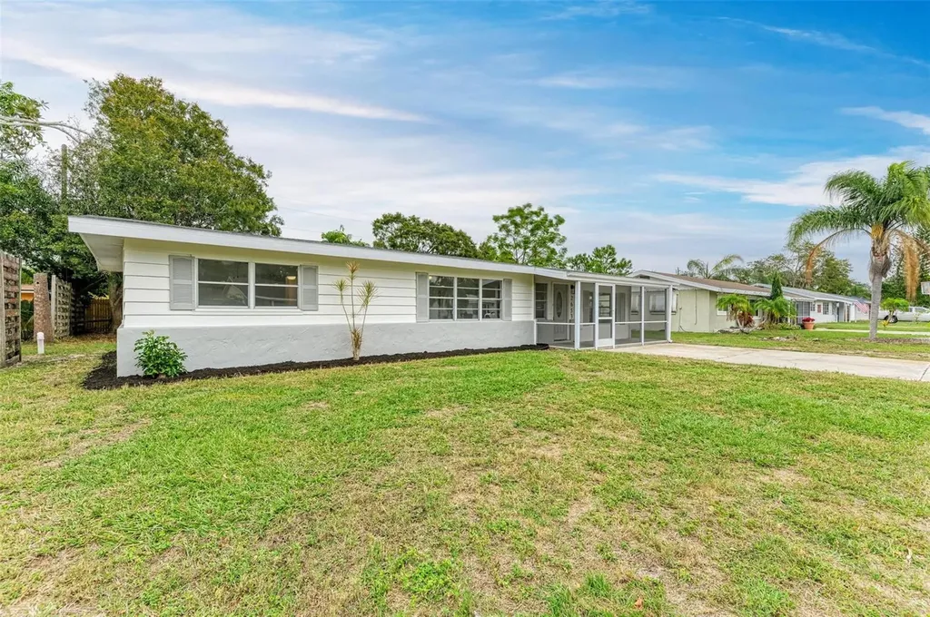 2653 Trinidad Street Sarasota FL 34231
