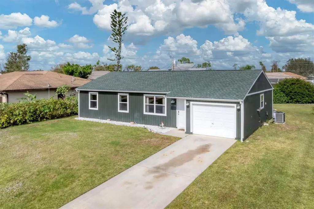 9334 Adobe Avenue Englewood FL 34224