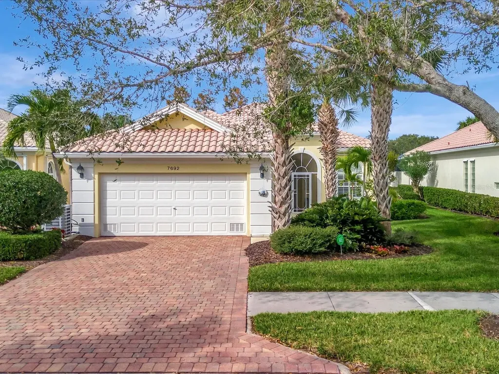 7692 Uliva Way Sarasota FL 34238