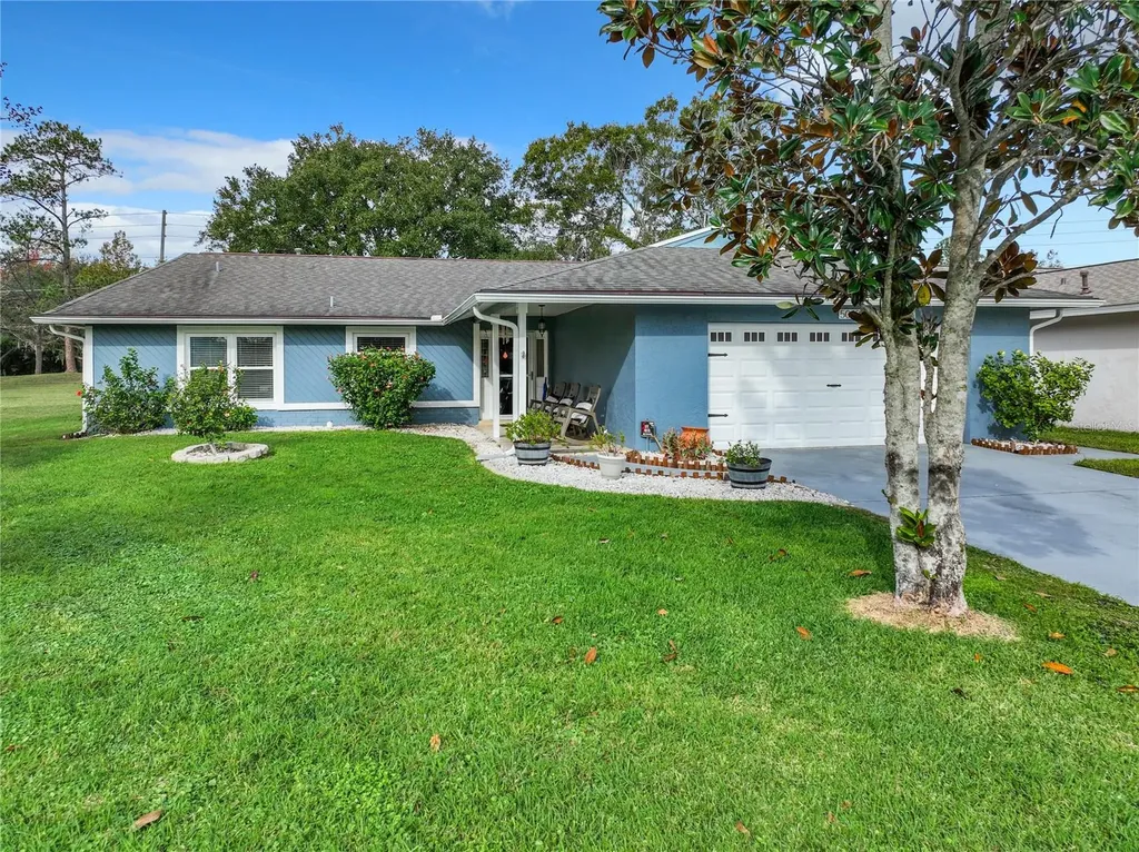 5042 Ledgewood Way Orlando FL 32821