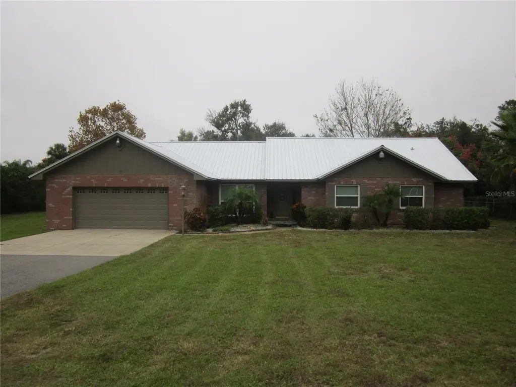 1143 Collins Avenue Orange City FL 32763
