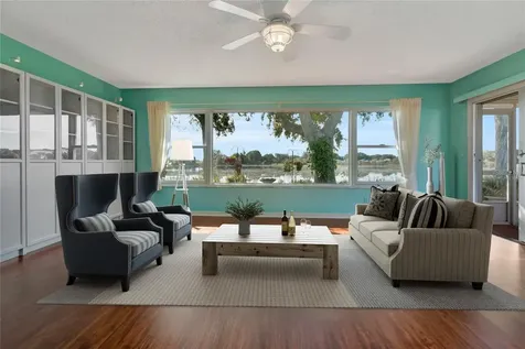 5432 Queen Victoria Drive Leesburg FL 34748
