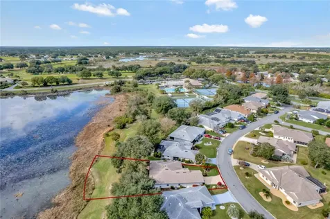 5432 Queen Victoria Drive Leesburg FL 34748