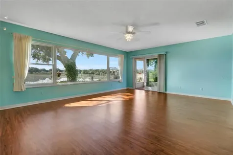 5432 Queen Victoria Drive Leesburg FL 34748
