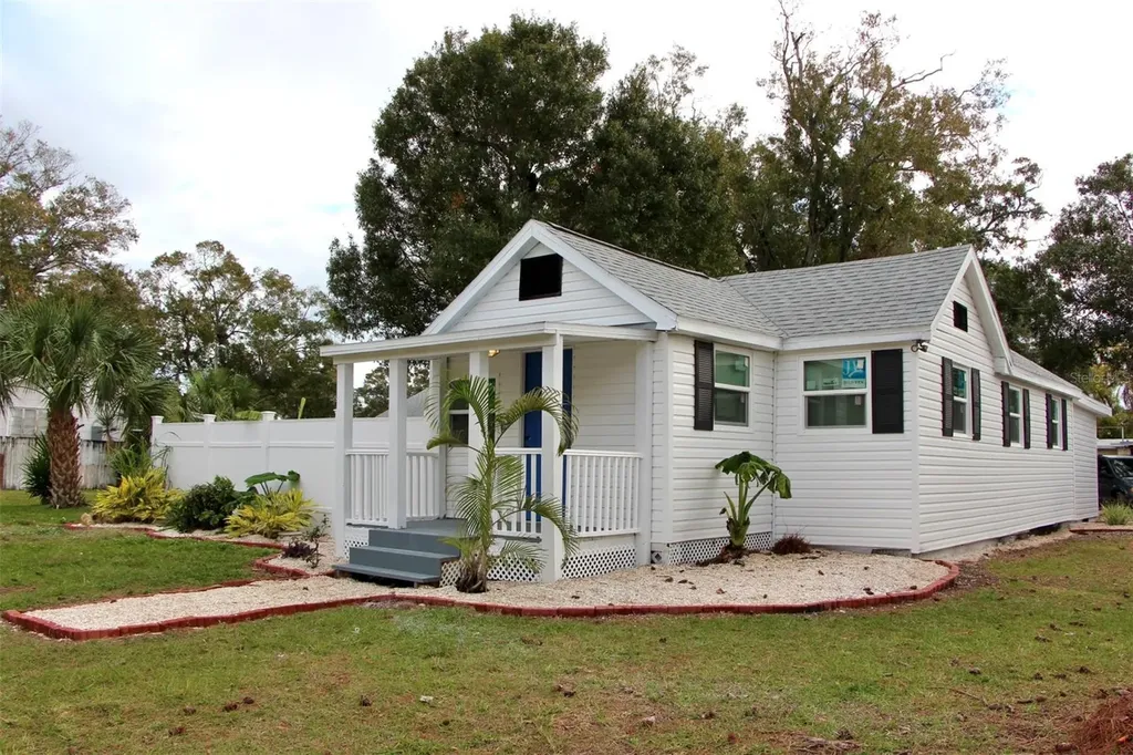 5210 15th Avenue S Gulfport FL 33707