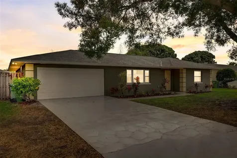 2315 35th Street W Bradenton FL 34205