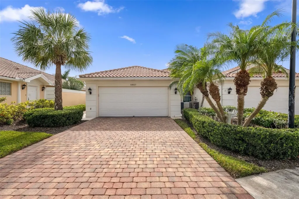 5807 Helicon Place Sarasota FL 34238