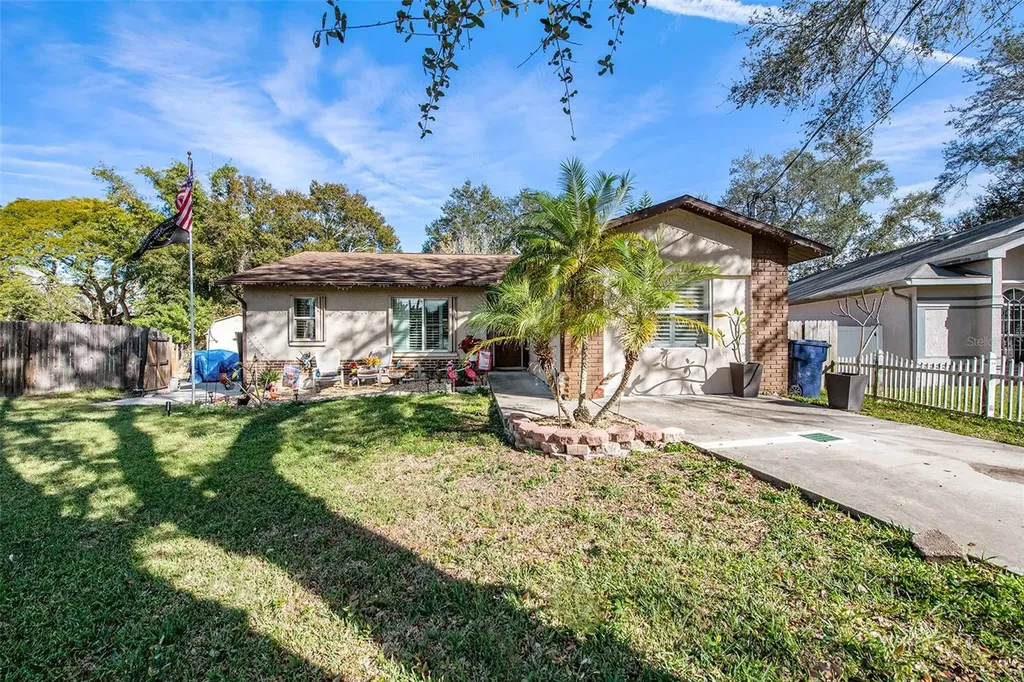 6712 S Court Drive Tampa FL 33611