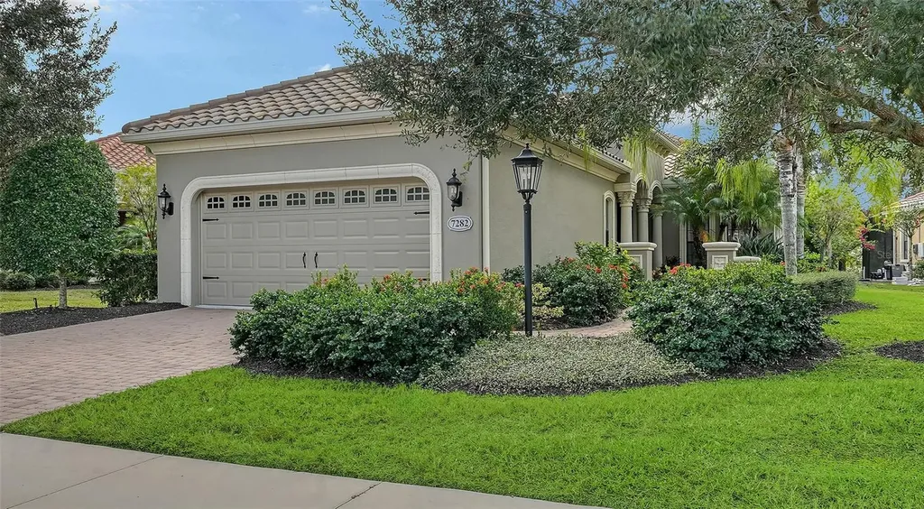 7282 Belleisle Glen Lakewood Ranch FL 34202