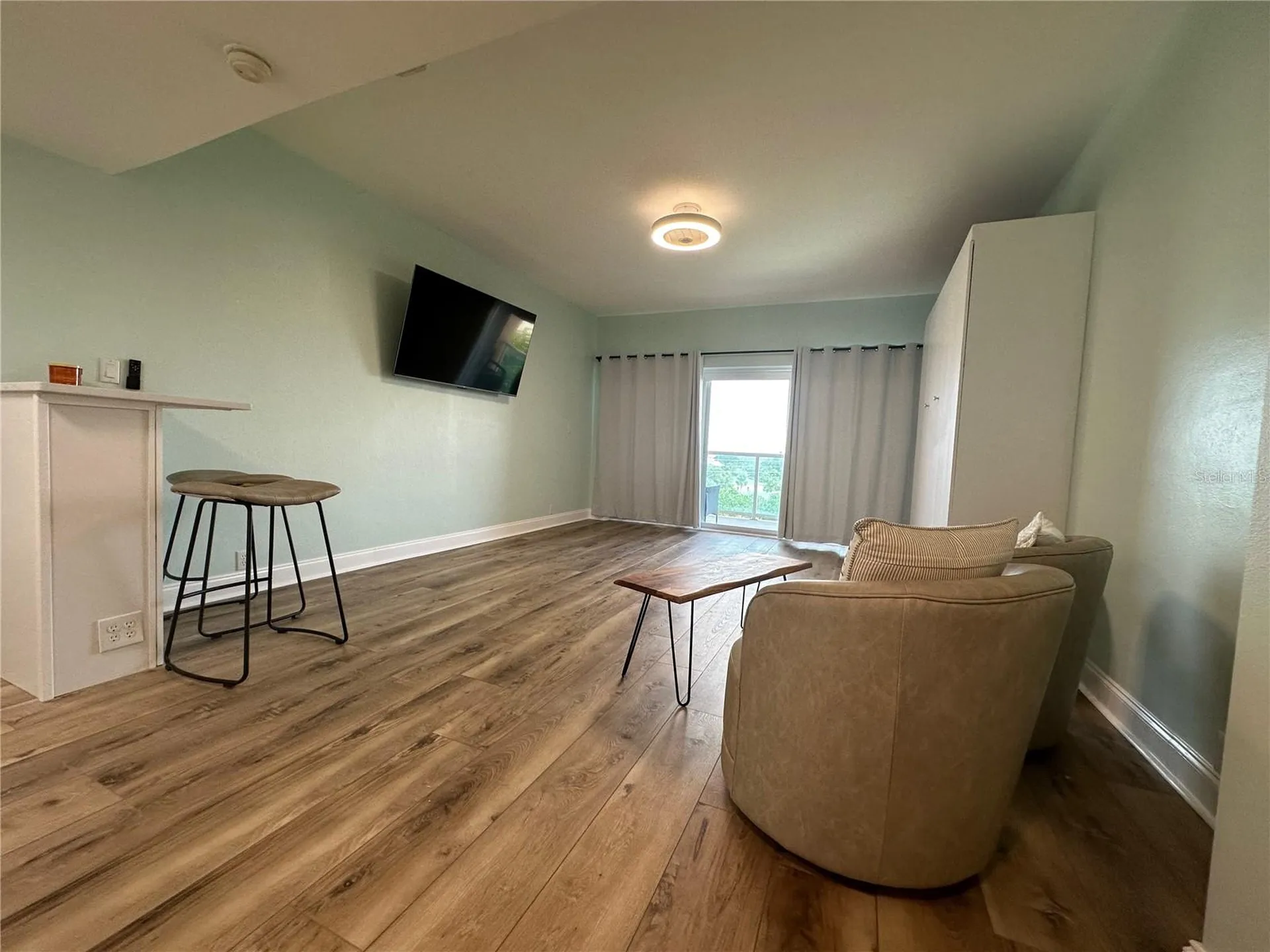 880 Mandalay Avenue Clearwater FL 33767