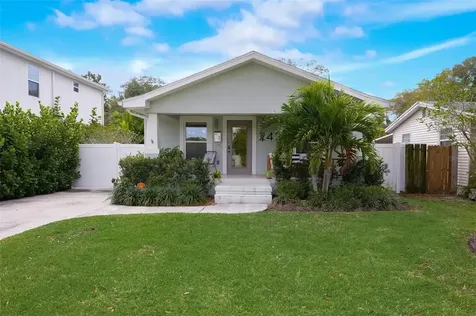 2424 15th Avenue N St Petersburg FL 33713