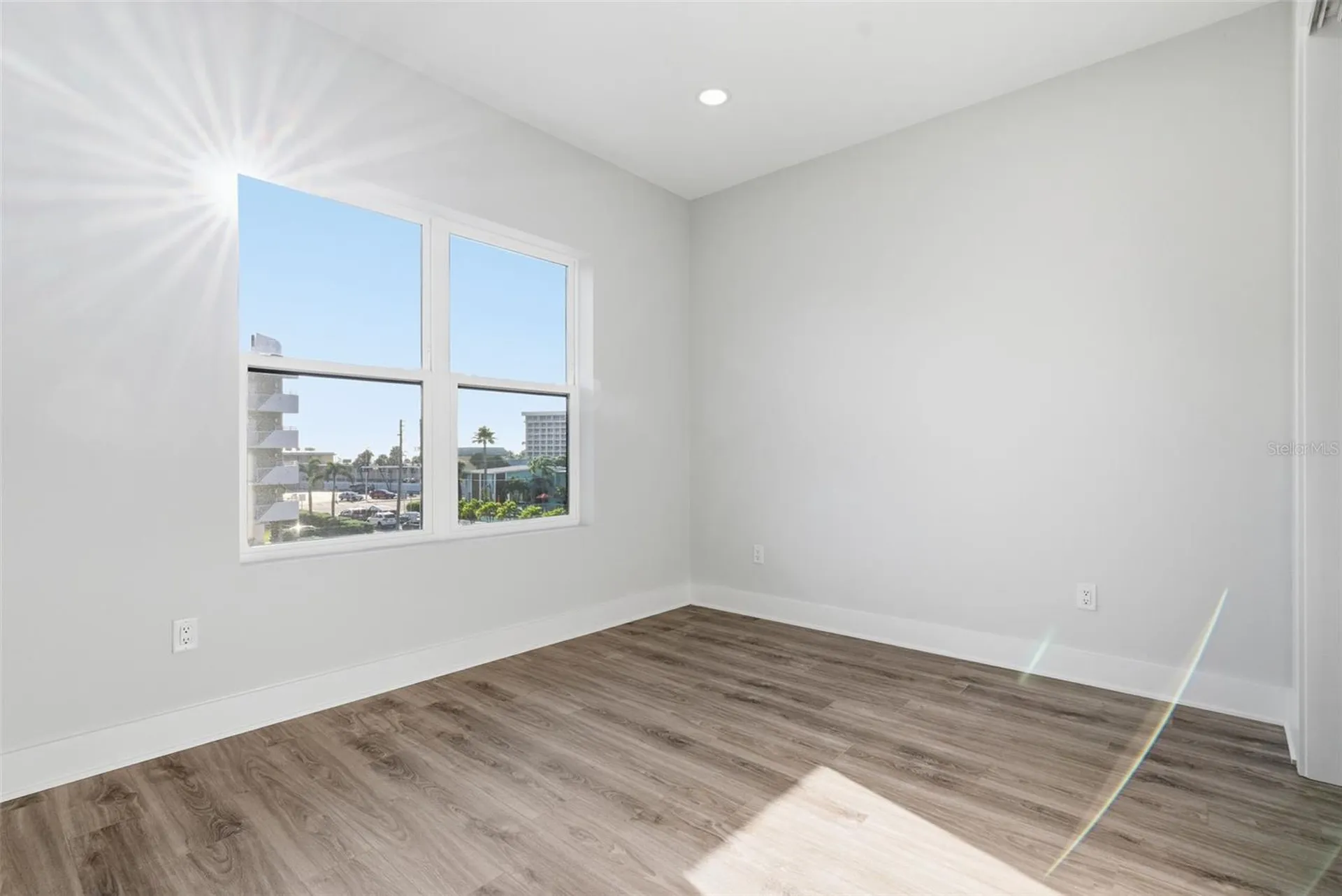 11605 1st Street E Treasure Island FL 33706