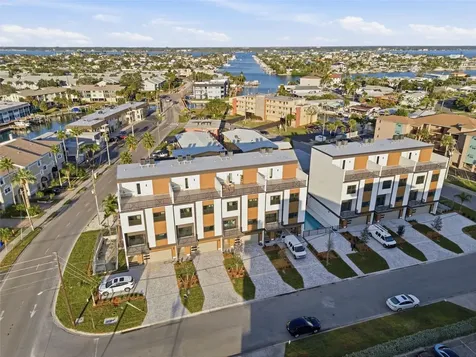 11605 1st Street E Treasure Island FL 33706