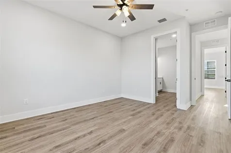 11605 1st Street E Treasure Island FL 33706