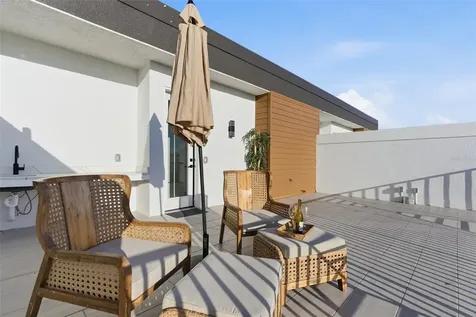 11605 1st Street E Treasure Island FL 33706