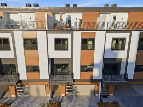 11605 1st Street E Treasure Island FL 33706