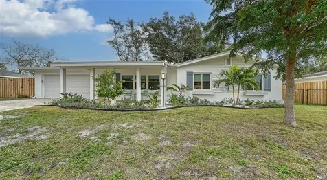 2748 Wisteria Place Sarasota FL 34239