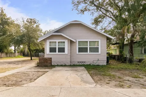 932 11th Avenue S St Petersburg FL 33705