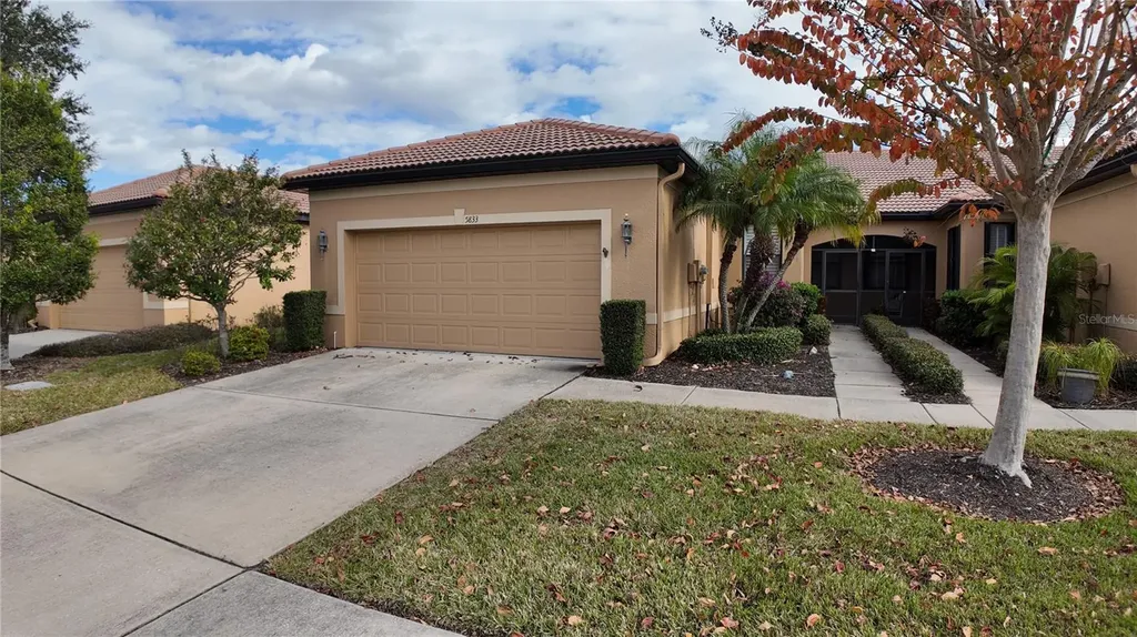 5833 Sunset Falls Drive Apollo Beach FL 33572