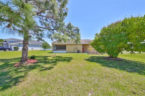 11330 Southwind Lake Drive Gibsonton FL 33534