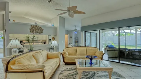 3853 Kingston Boulevard Sarasota FL 34238