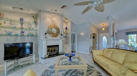 3853 Kingston Boulevard Sarasota FL 34238