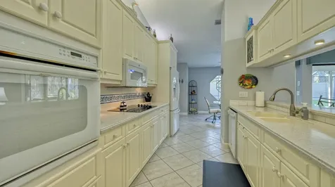 3853 Kingston Boulevard Sarasota FL 34238