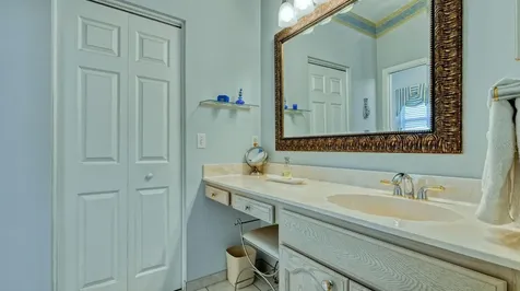 3853 Kingston Boulevard Sarasota FL 34238