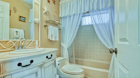 3853 Kingston Boulevard Sarasota FL 34238