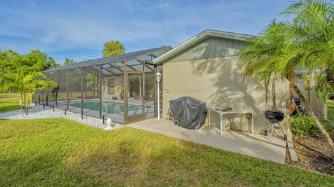 3853 Kingston Boulevard Sarasota FL 34238