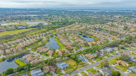 3853 Kingston Boulevard Sarasota FL 34238
