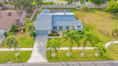 3853 Kingston Boulevard Sarasota FL 34238