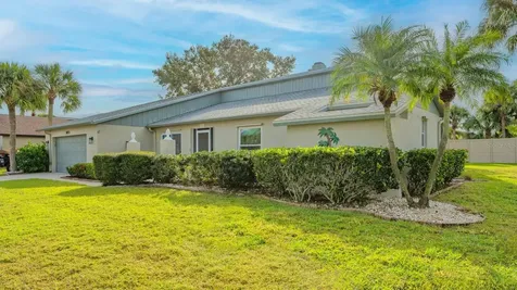 3853 Kingston Boulevard Sarasota FL 34238