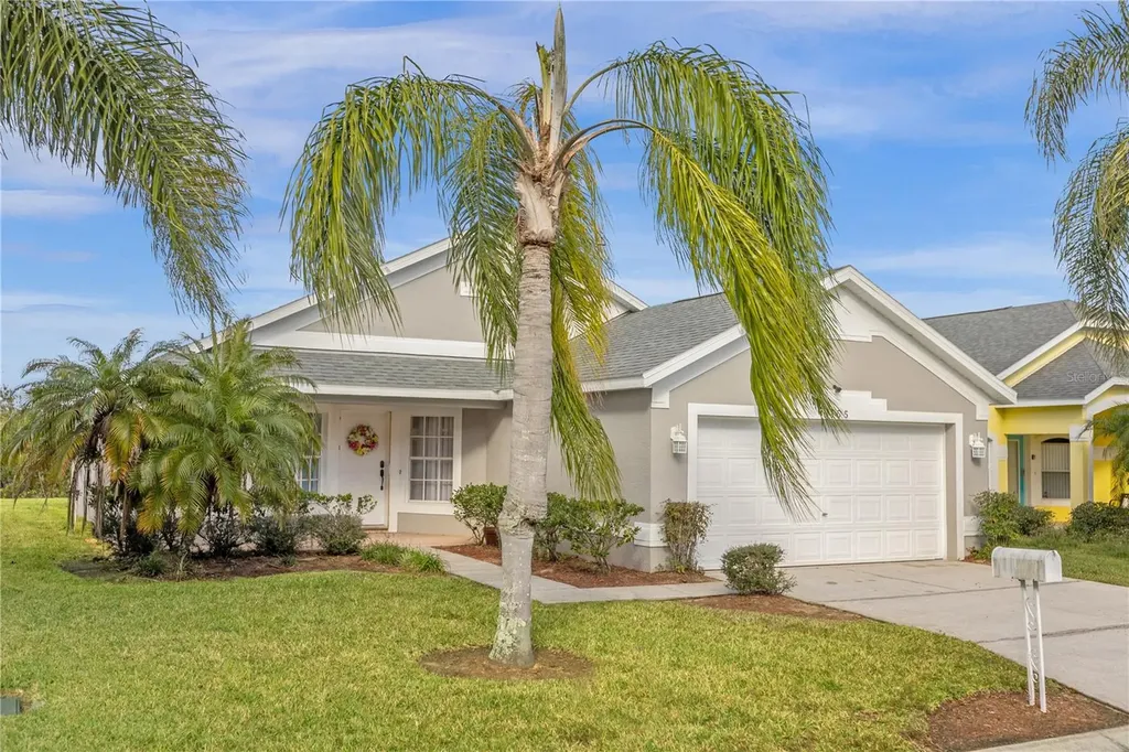 355 China Berry Circle Davenport FL 33837