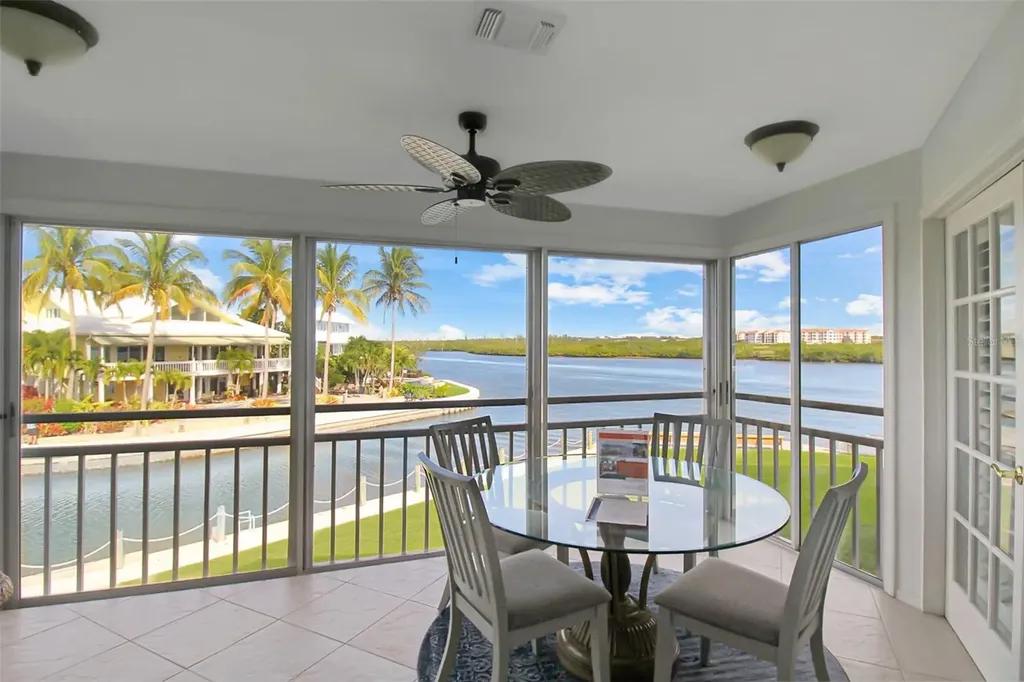 1373 Siesta Bayside Drive Sarasota FL 34242