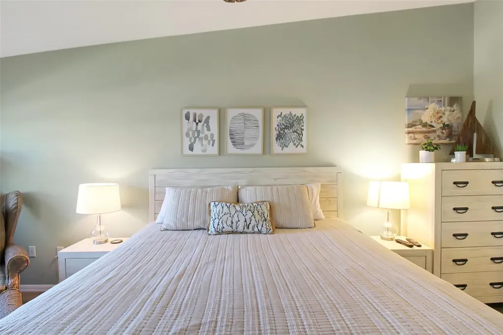 1373 Siesta Bayside Drive Sarasota FL 34242