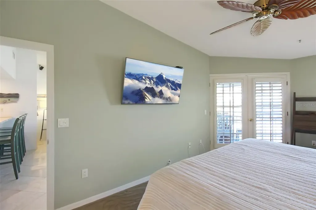 1373 Siesta Bayside Drive Sarasota FL 34242