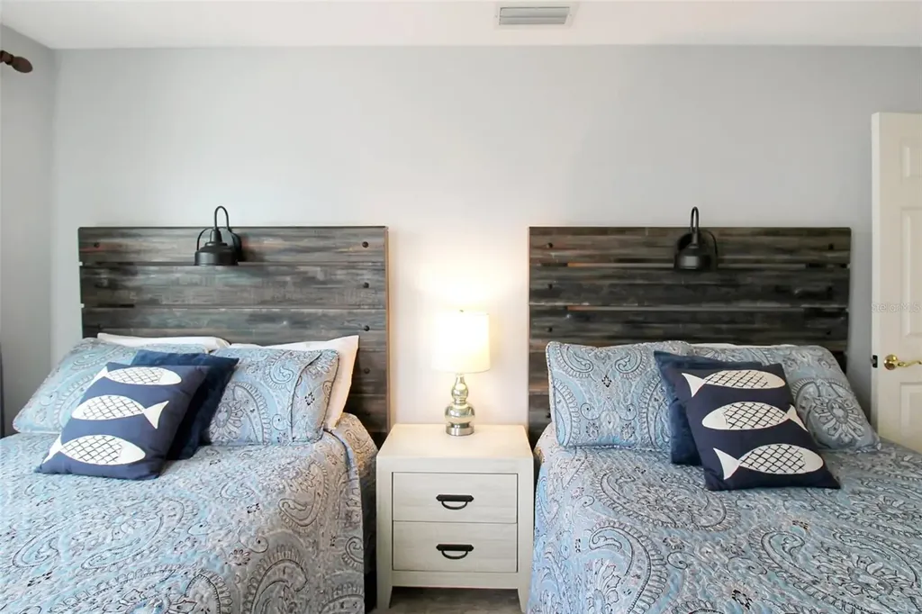 1373 Siesta Bayside Drive Sarasota FL 34242