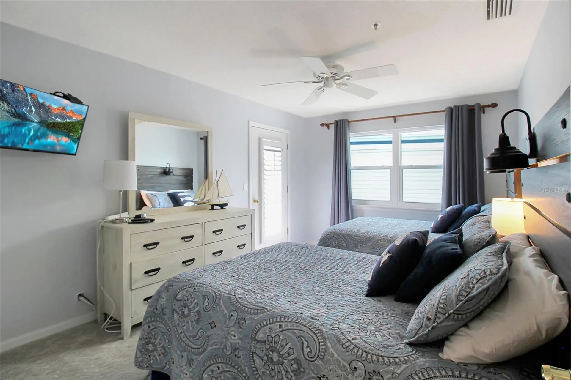 1373 Siesta Bayside Drive Sarasota FL 34242