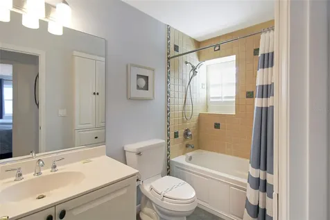 1373 Siesta Bayside Drive Sarasota FL 34242
