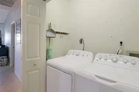 1373 Siesta Bayside Drive Sarasota FL 34242