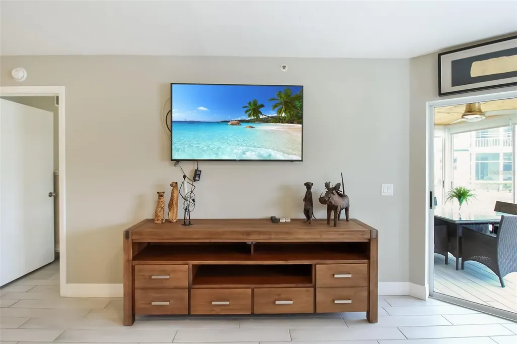 1313 Siesta Bayside Drive Sarasota FL 34242