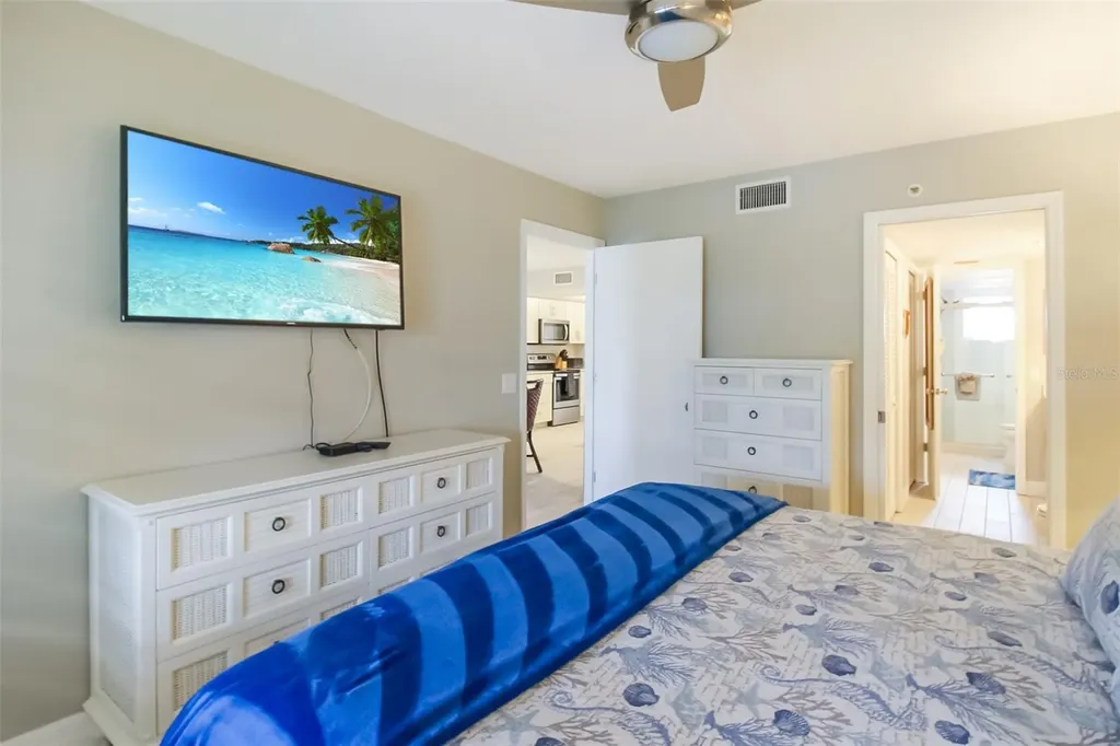 1313 Siesta Bayside Drive Sarasota FL 34242