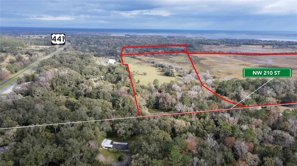 5725 NW 210th Street Micanopy FL 32667