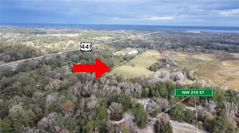 5725 NW 210th Street Micanopy FL 32667