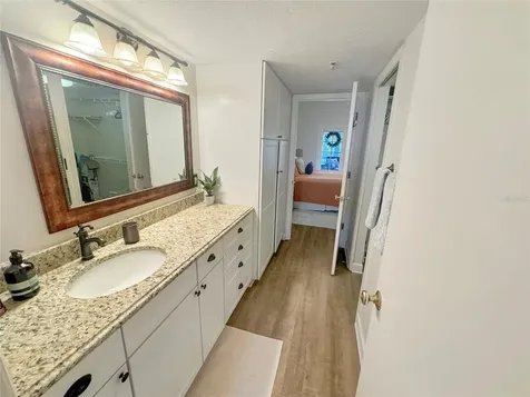 1350 Siesta Bayside Drive Sarasota FL 34242