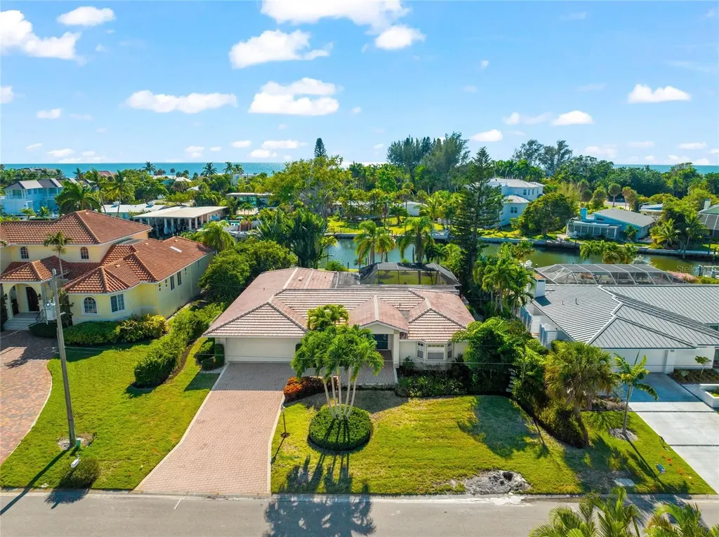 5941 Emerald Harbor Drive Longboat Key FL 34228
